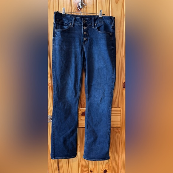 Silver Jeans - Picture 2 of 4